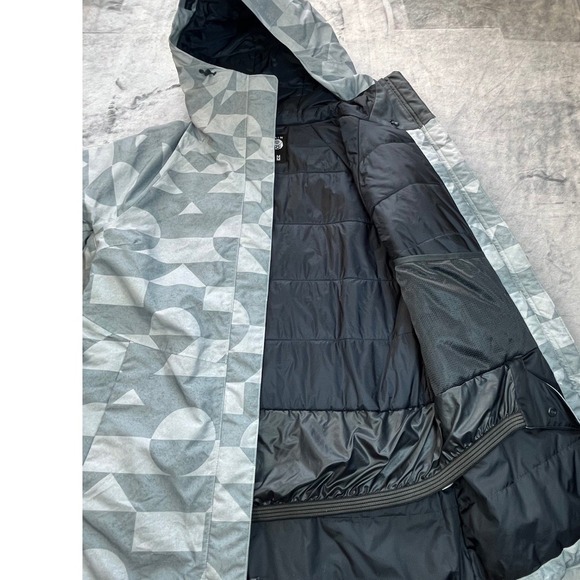 Mountain Hardwear Geometric Print Hooded Ski Snowboard Jacket Womens Medium - Picture 4 of 6